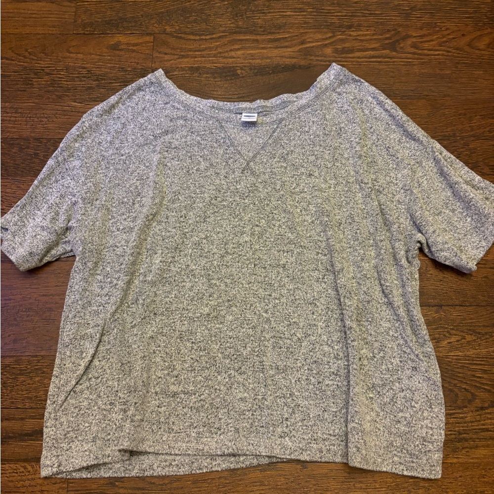 Old Navy Gray Relaxed Short Sleeve Tee
